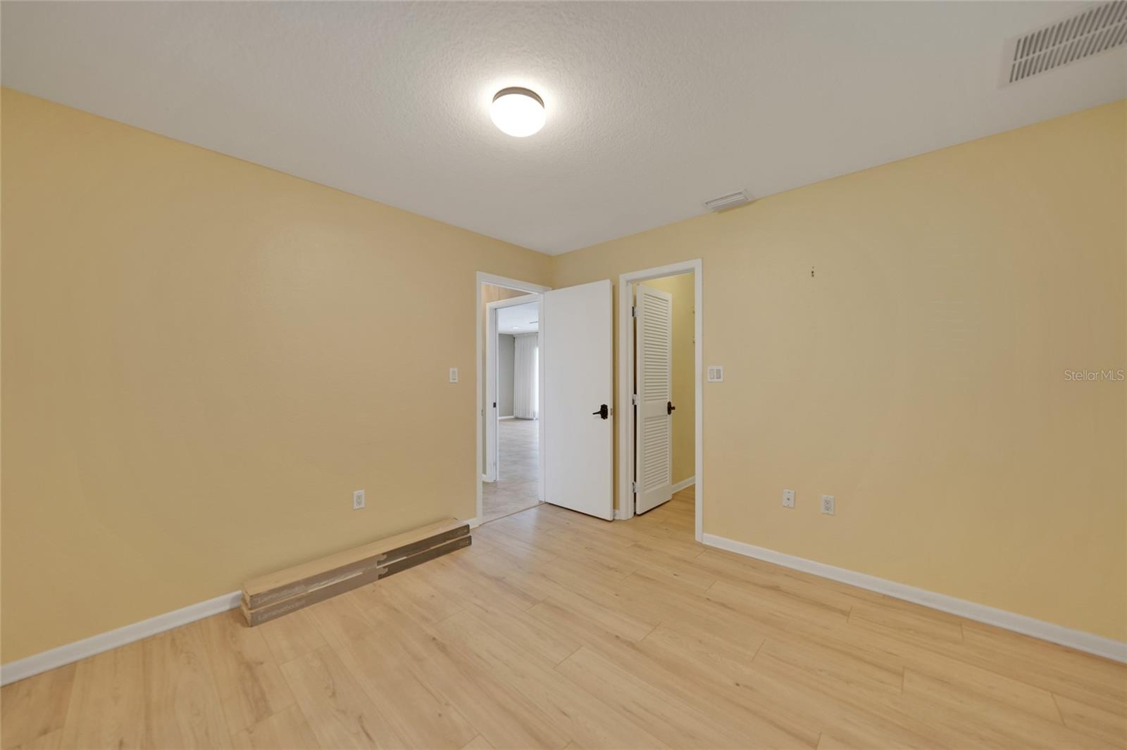 525 PORT BENDRES DR, PUNTA GORDA, FL, 33950