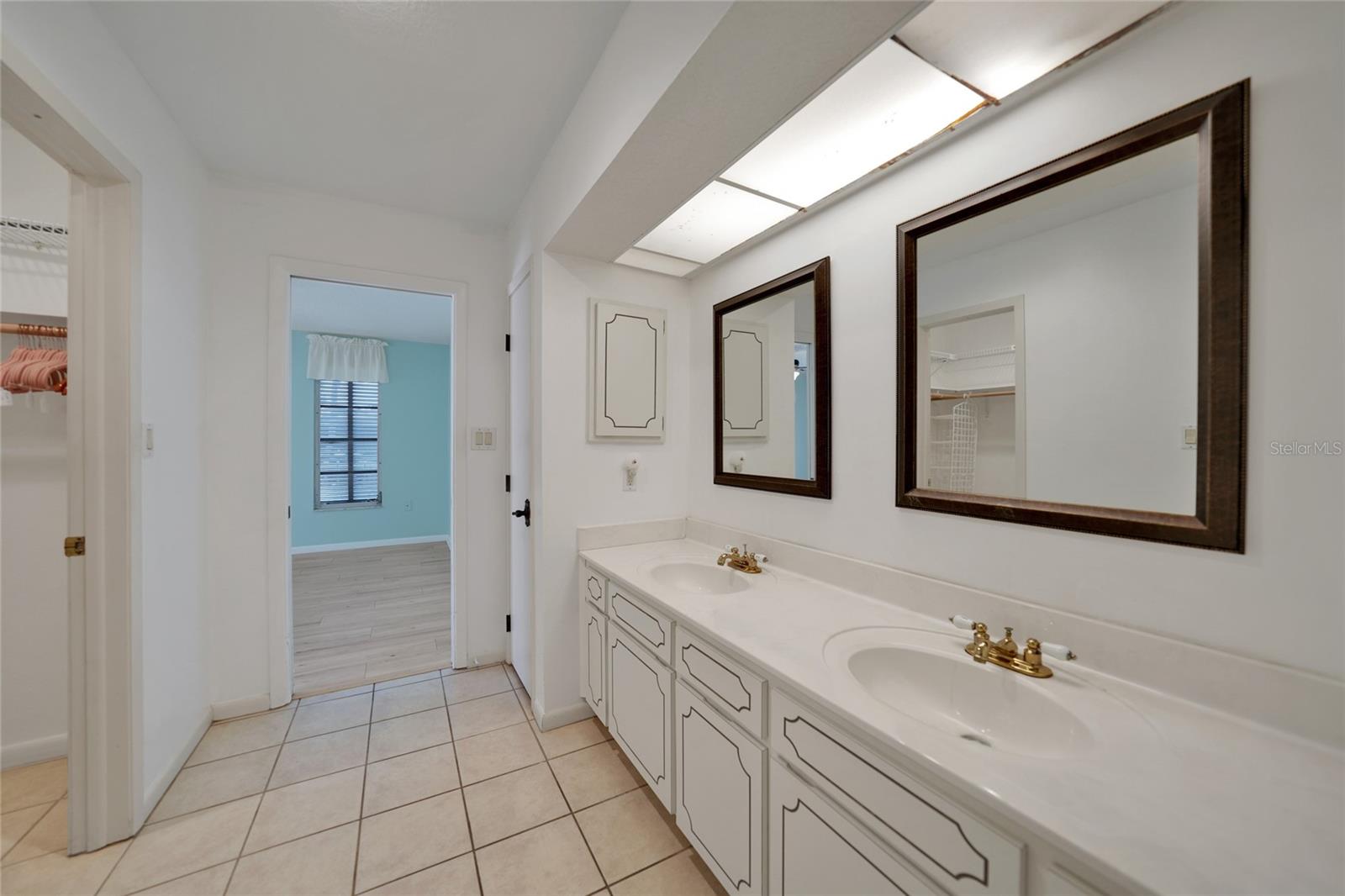 525 PORT BENDRES DR, PUNTA GORDA, FL, 33950