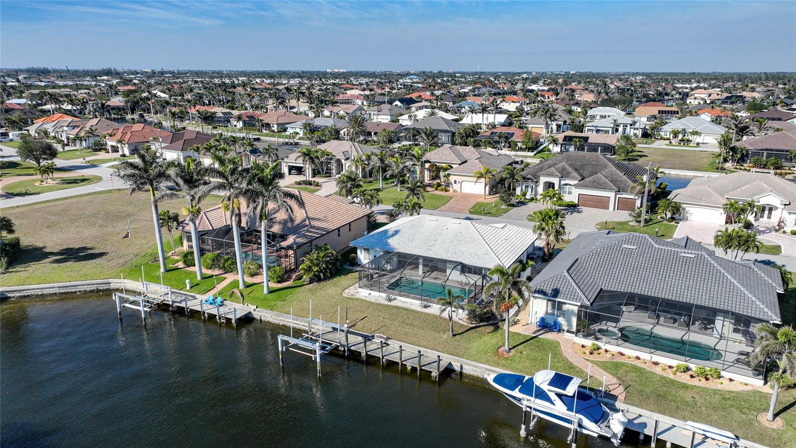 525 PORT BENDRES DR, PUNTA GORDA, FL, 33950