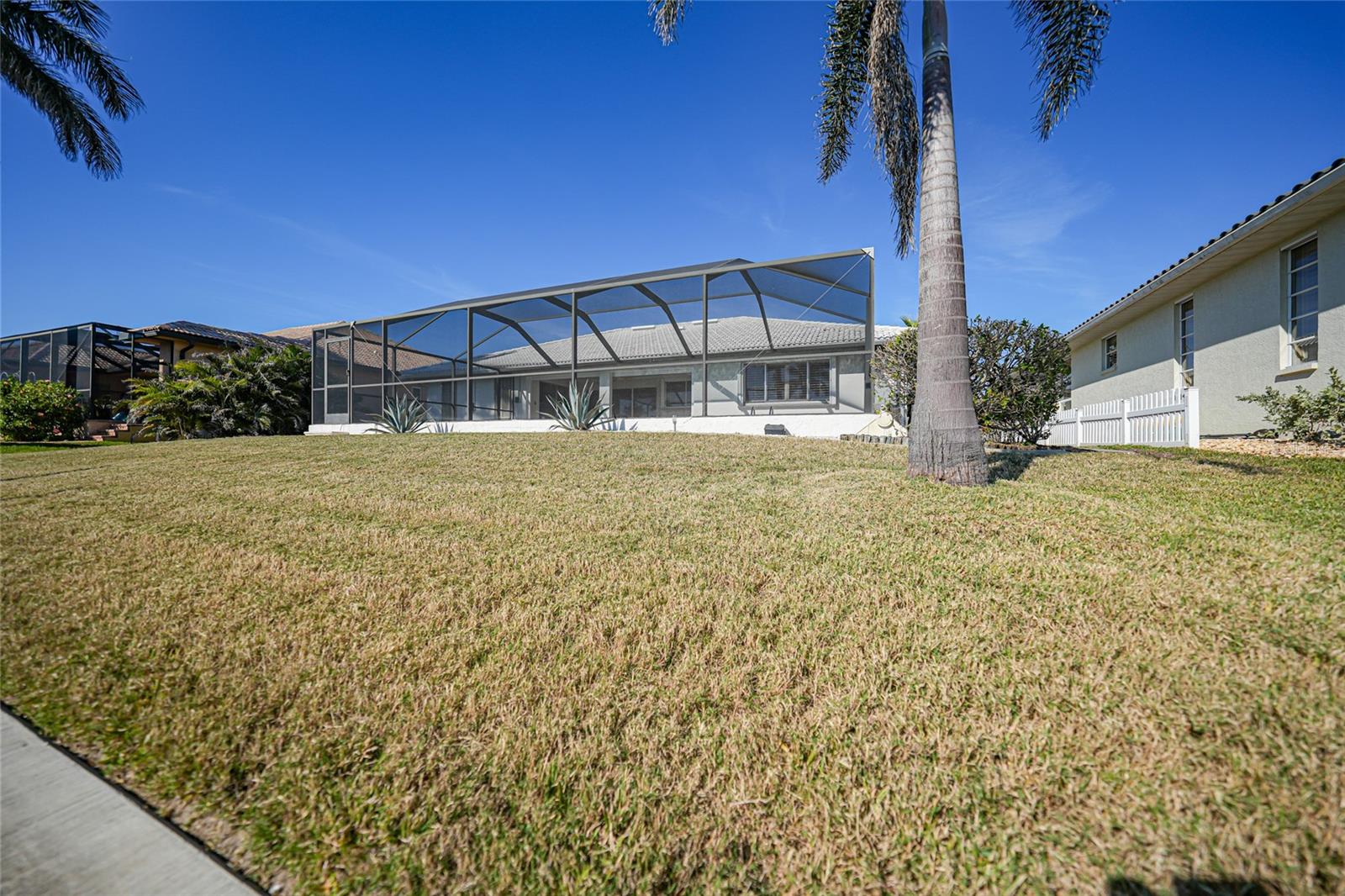 525 PORT BENDRES DR, PUNTA GORDA, FL, 33950