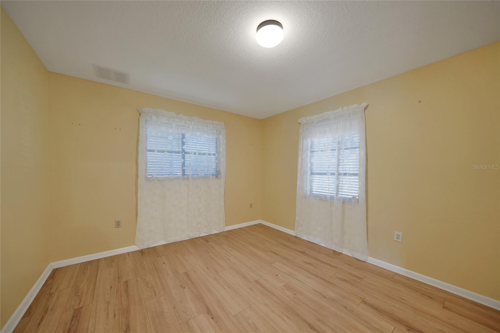 525 PORT BENDRES DR, PUNTA GORDA, FL, 33950