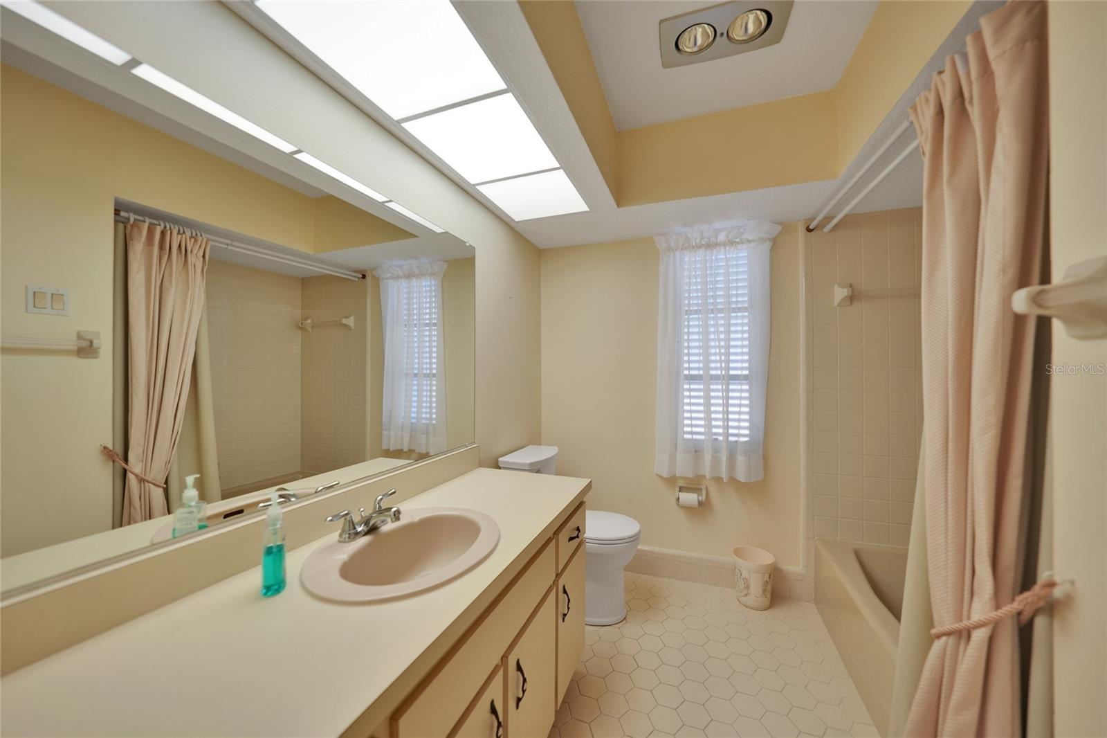 525 PORT BENDRES DR, PUNTA GORDA, FL, 33950