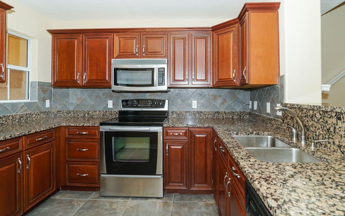 8713 SPRUCE HILLS CT, LAKEWOOD RANCH, FL, 34202