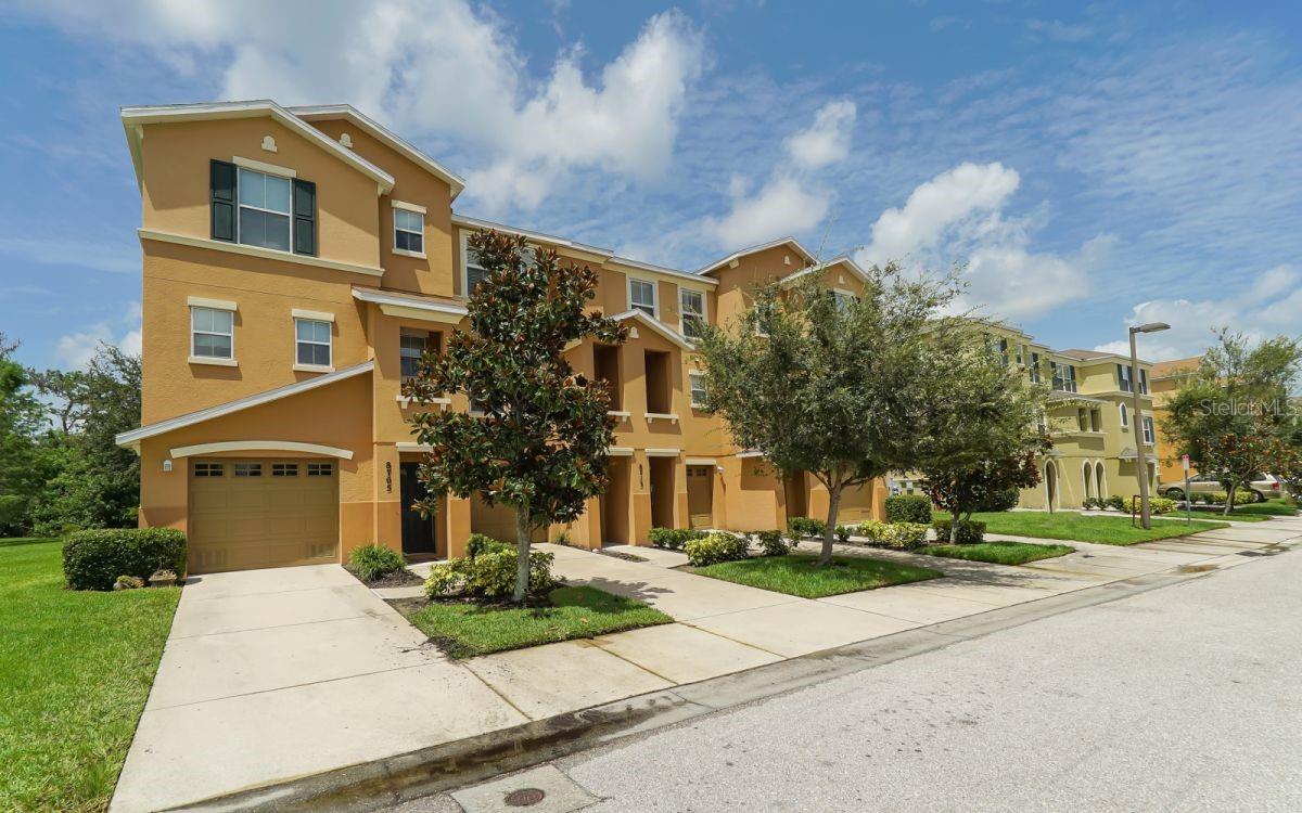 8713 SPRUCE HILLS CT, LAKEWOOD RANCH, FL, 34202