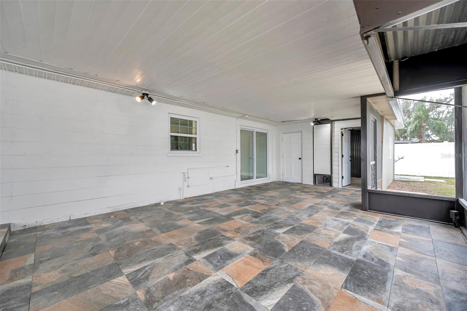 5425 36TH AVE N, ST PETERSBURG, FL, 33710