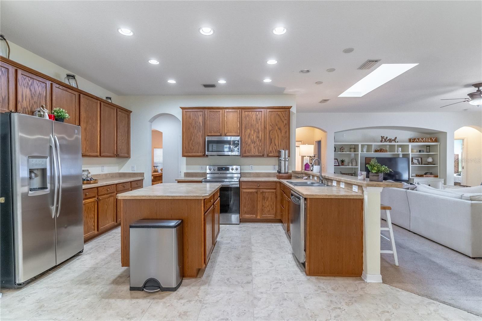 2048 GLORIA OAK CT, ORLANDO, FL, 32820