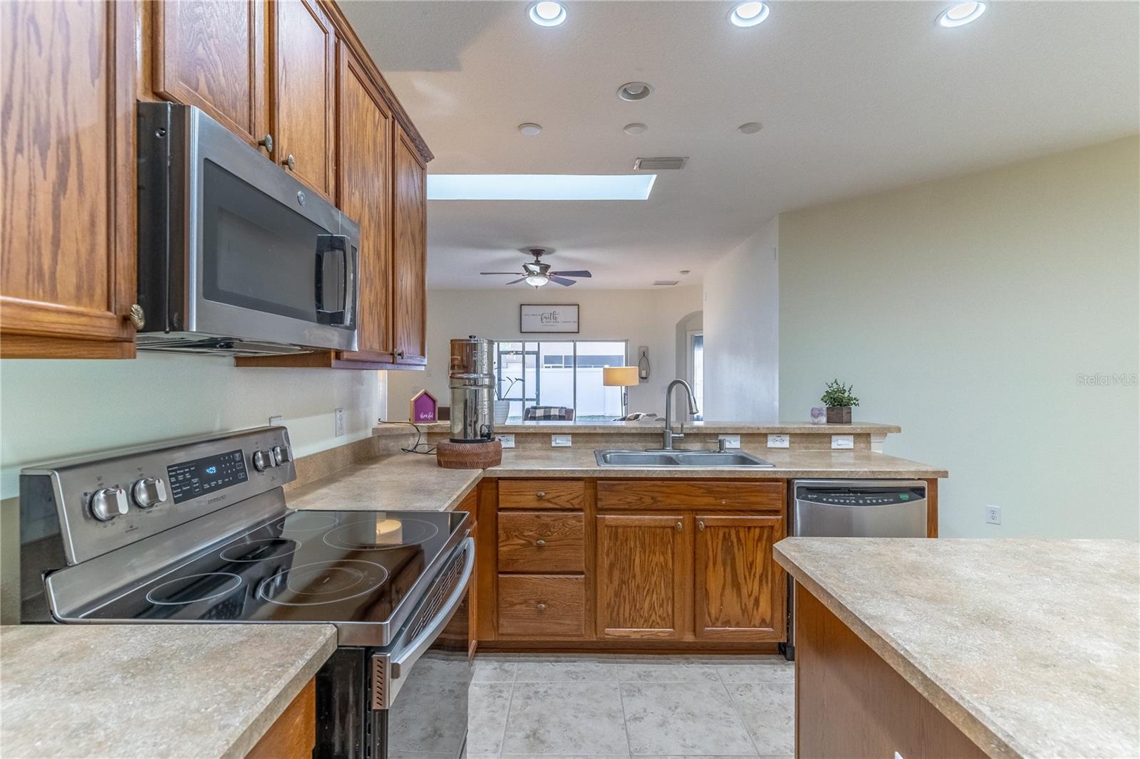 2048 GLORIA OAK CT, ORLANDO, FL, 32820