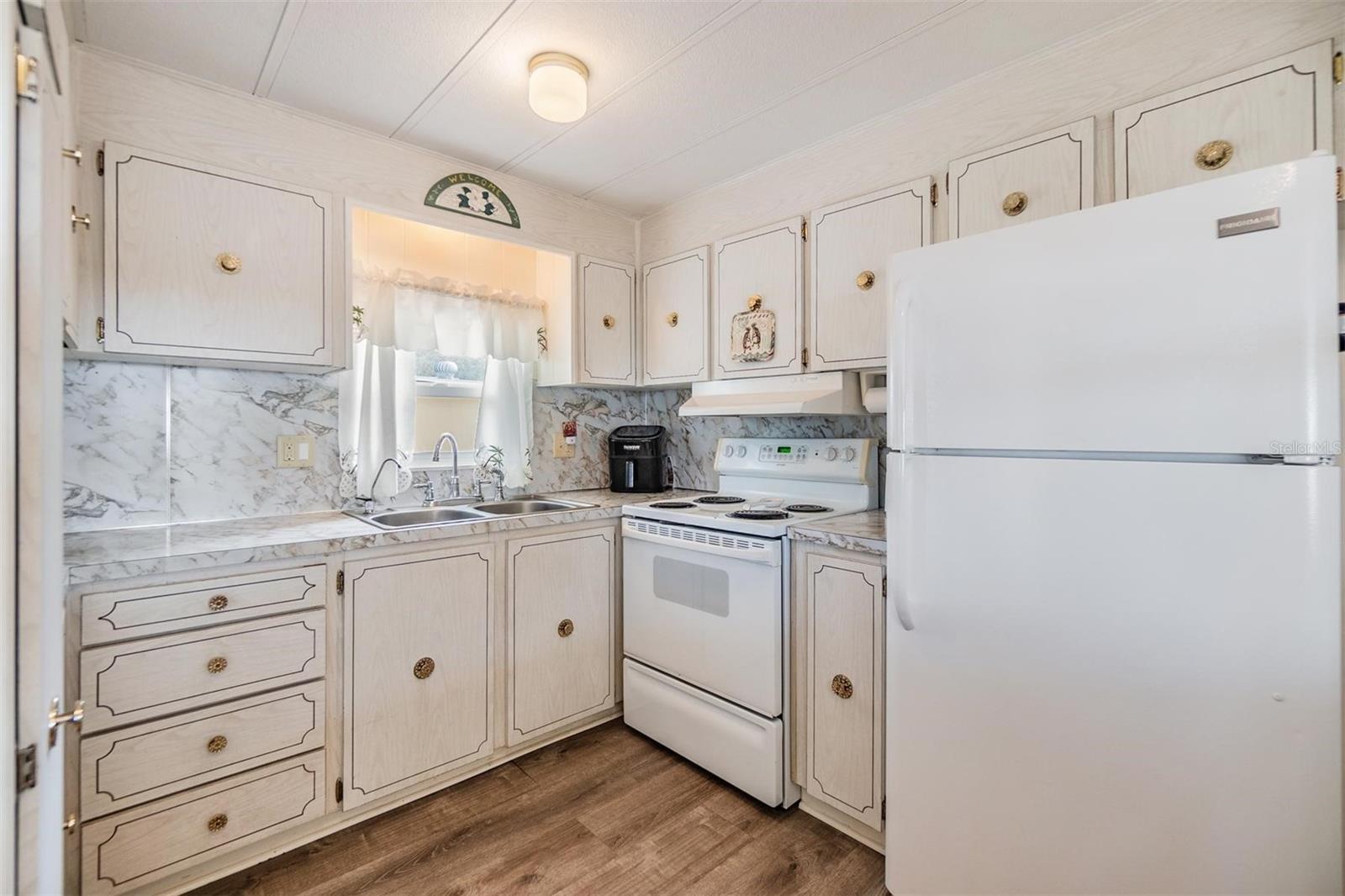 36810 KAY AVE, ZEPHYRHILLS, FL, 33542
