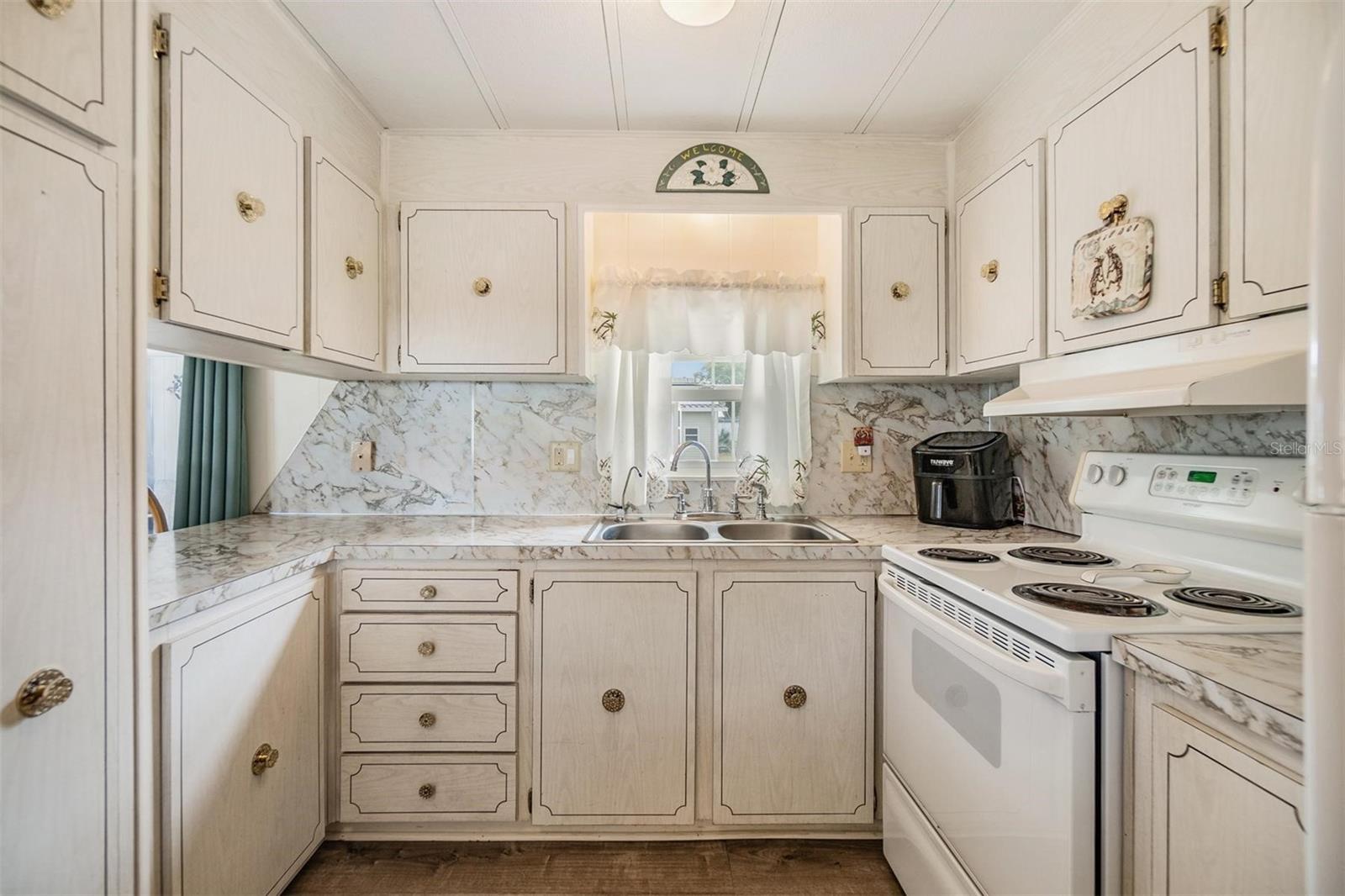 36810 KAY AVE, ZEPHYRHILLS, FL, 33542
