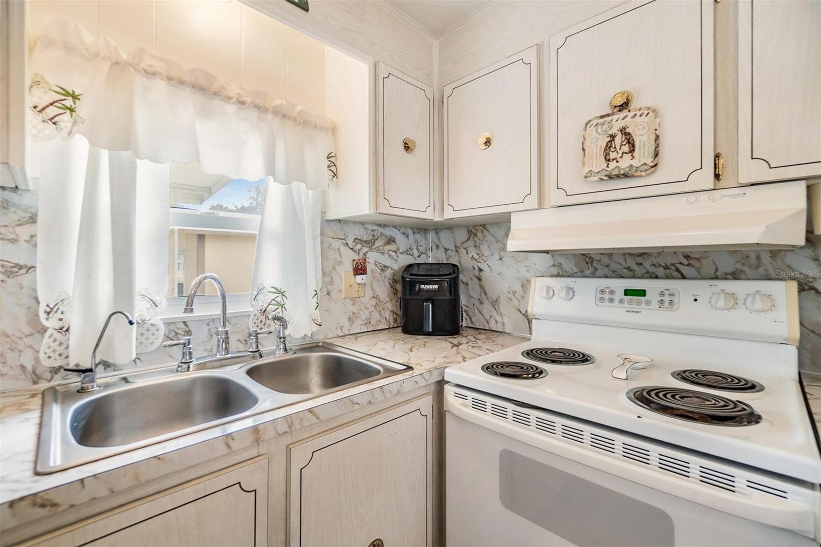 36810 KAY AVE, ZEPHYRHILLS, FL, 33542