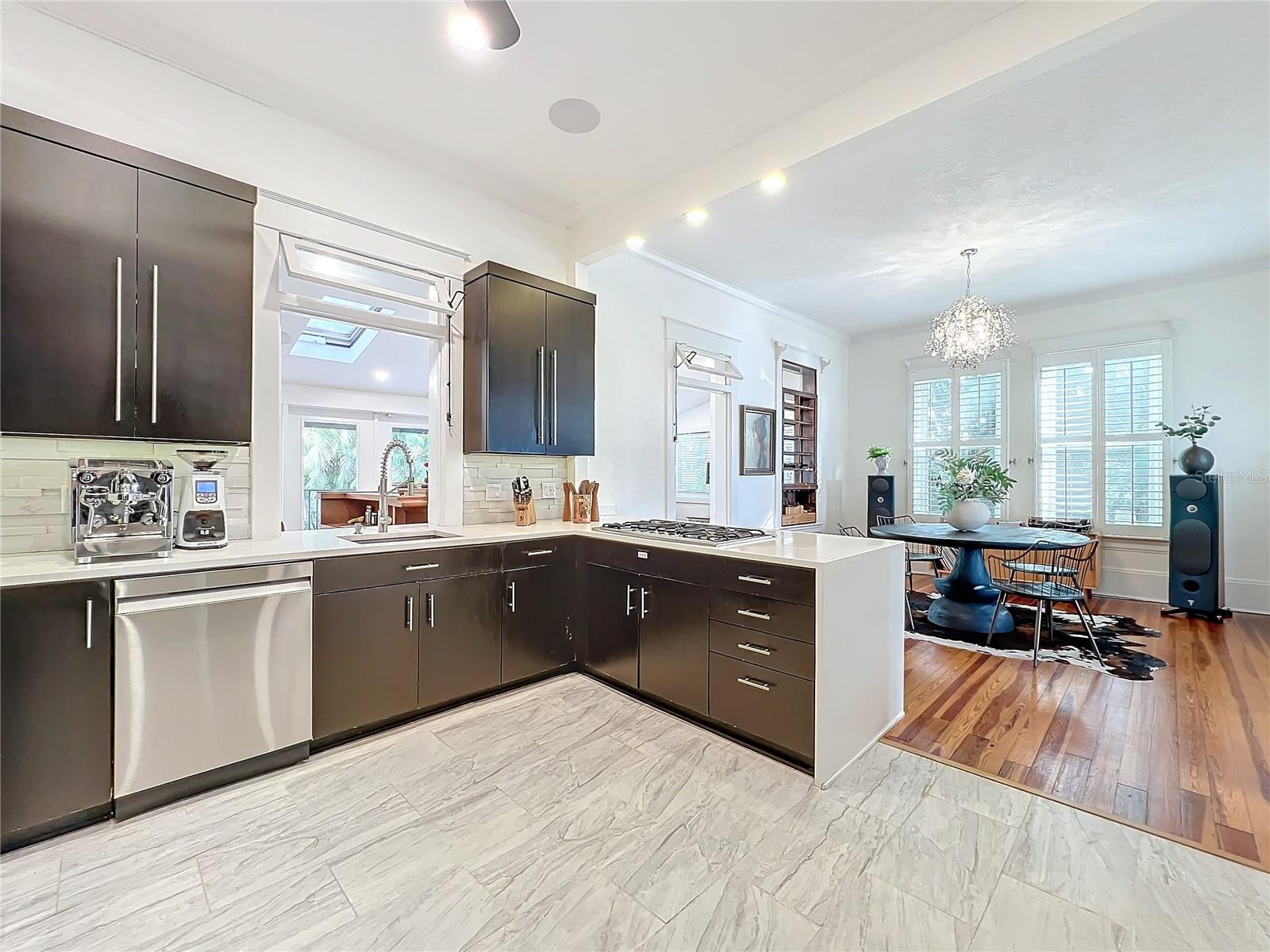 527 & 527 1/2 BROADWAY AVE, ORLANDO, FL, 32803