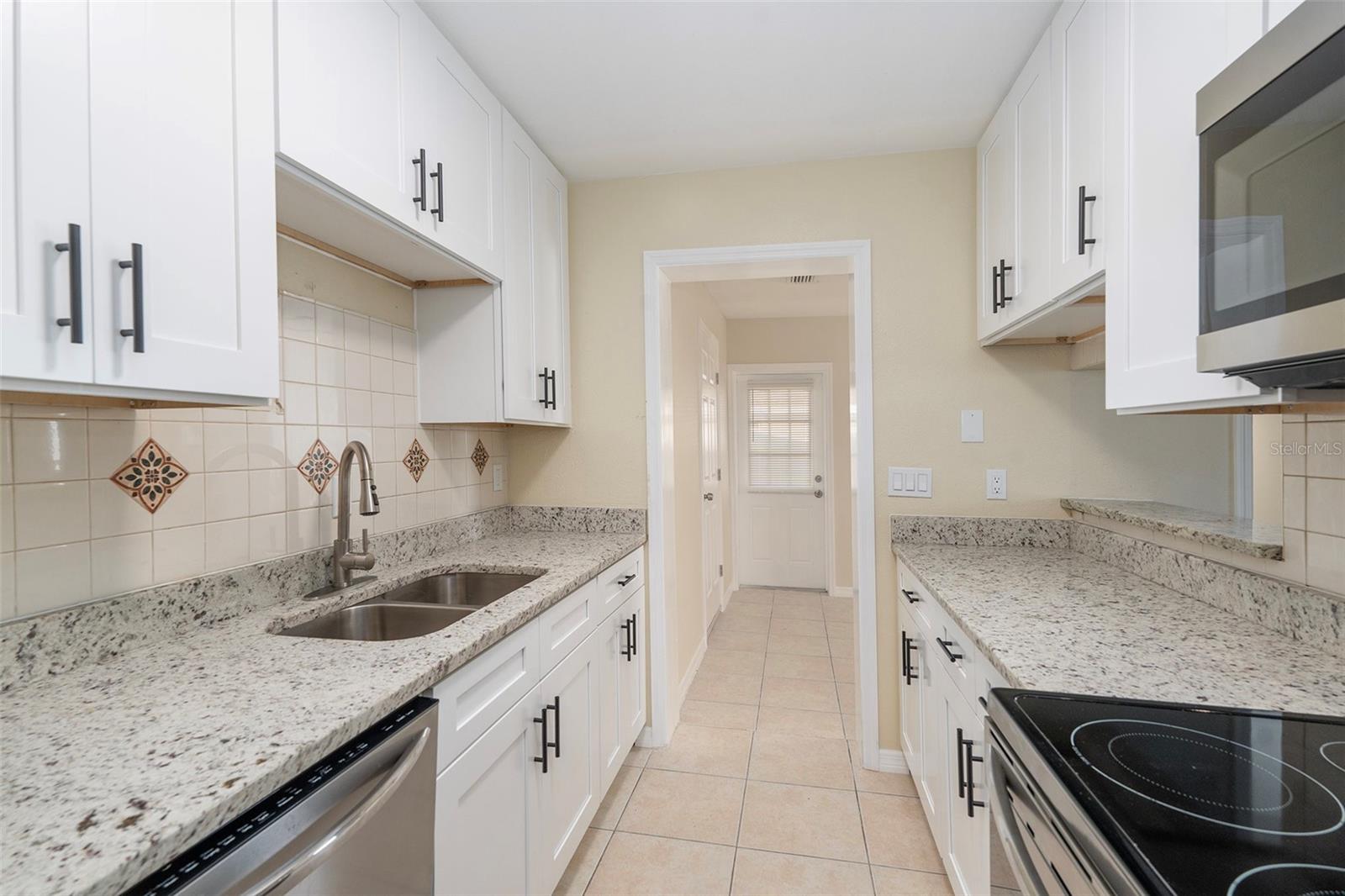 4918 CRESTHILL DR, TAMPA, FL, 33615