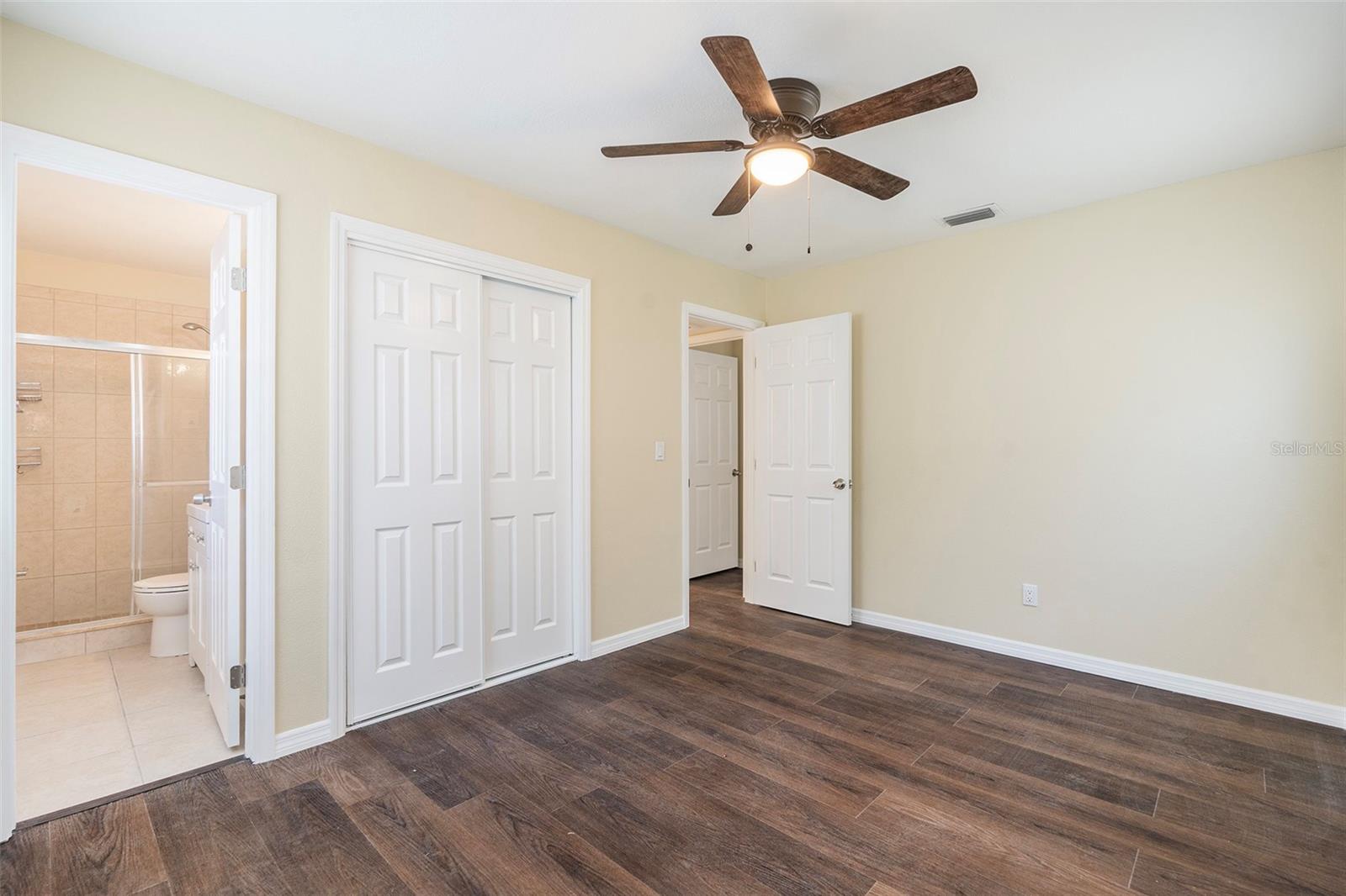 4918 CRESTHILL DR, TAMPA, FL, 33615