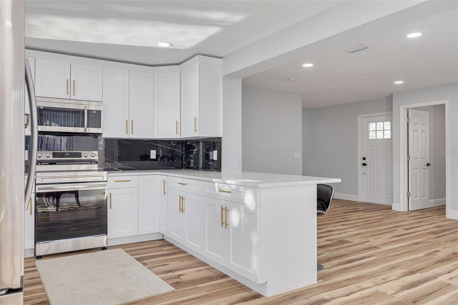 2215 CEDAR DR, DUNEDIN, FL, 34698
