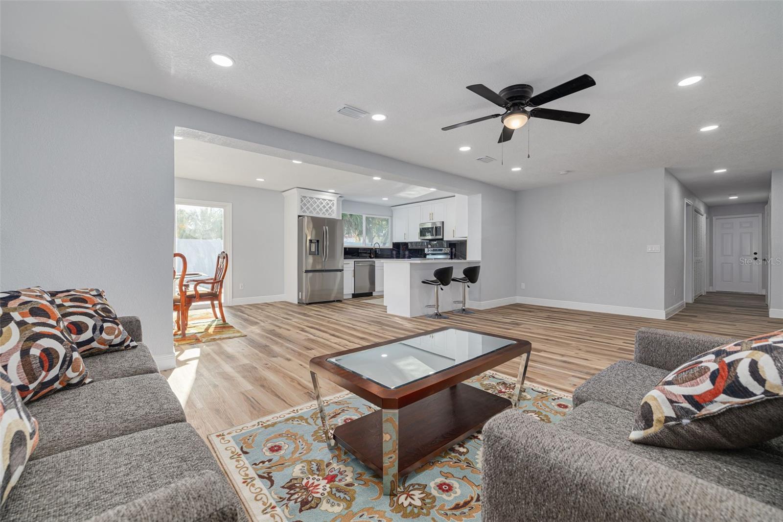 2215 CEDAR DR, DUNEDIN, FL, 34698