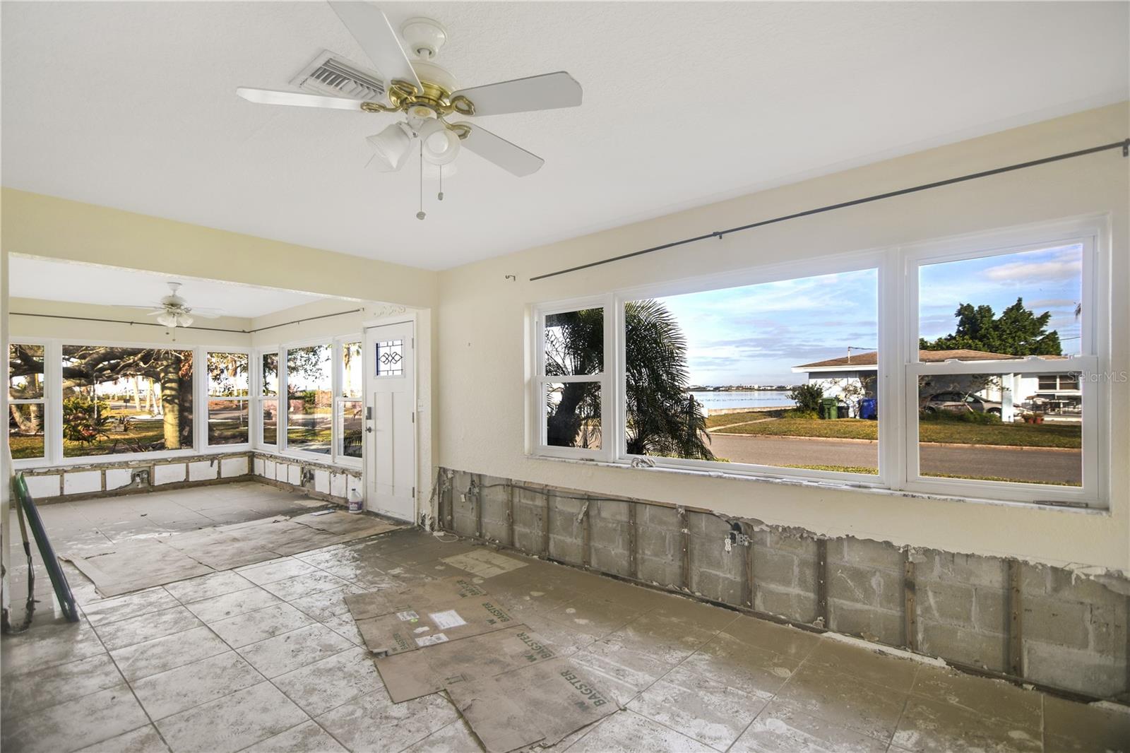 2022 RIVERSIDE DR E, BRADENTON, FL, 34208