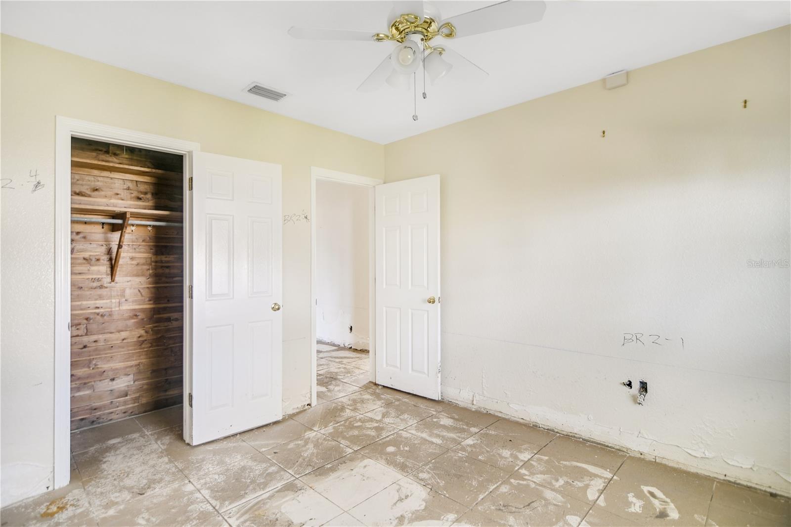 2022 RIVERSIDE DR E, BRADENTON, FL, 34208