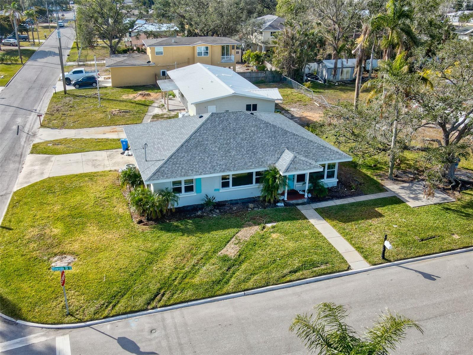 2022 RIVERSIDE DR E, BRADENTON, FL, 34208