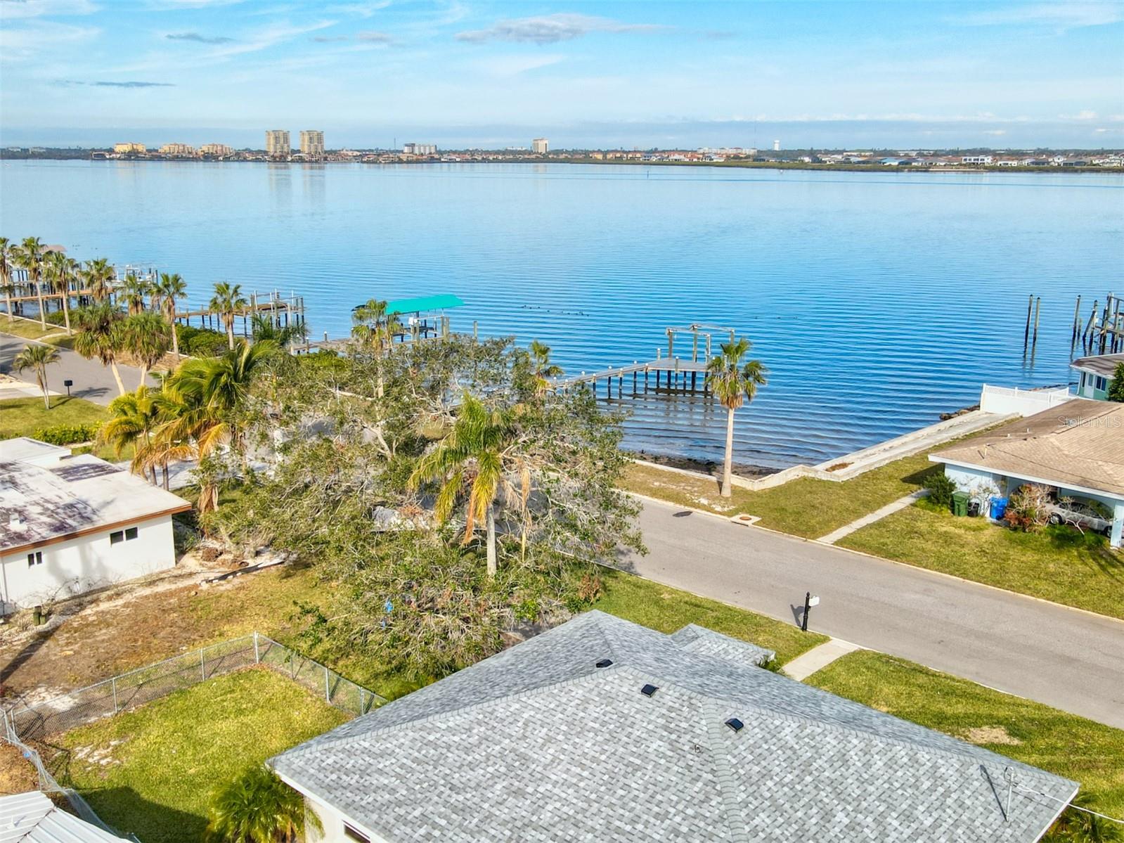 2022 RIVERSIDE DR E, BRADENTON, FL, 34208