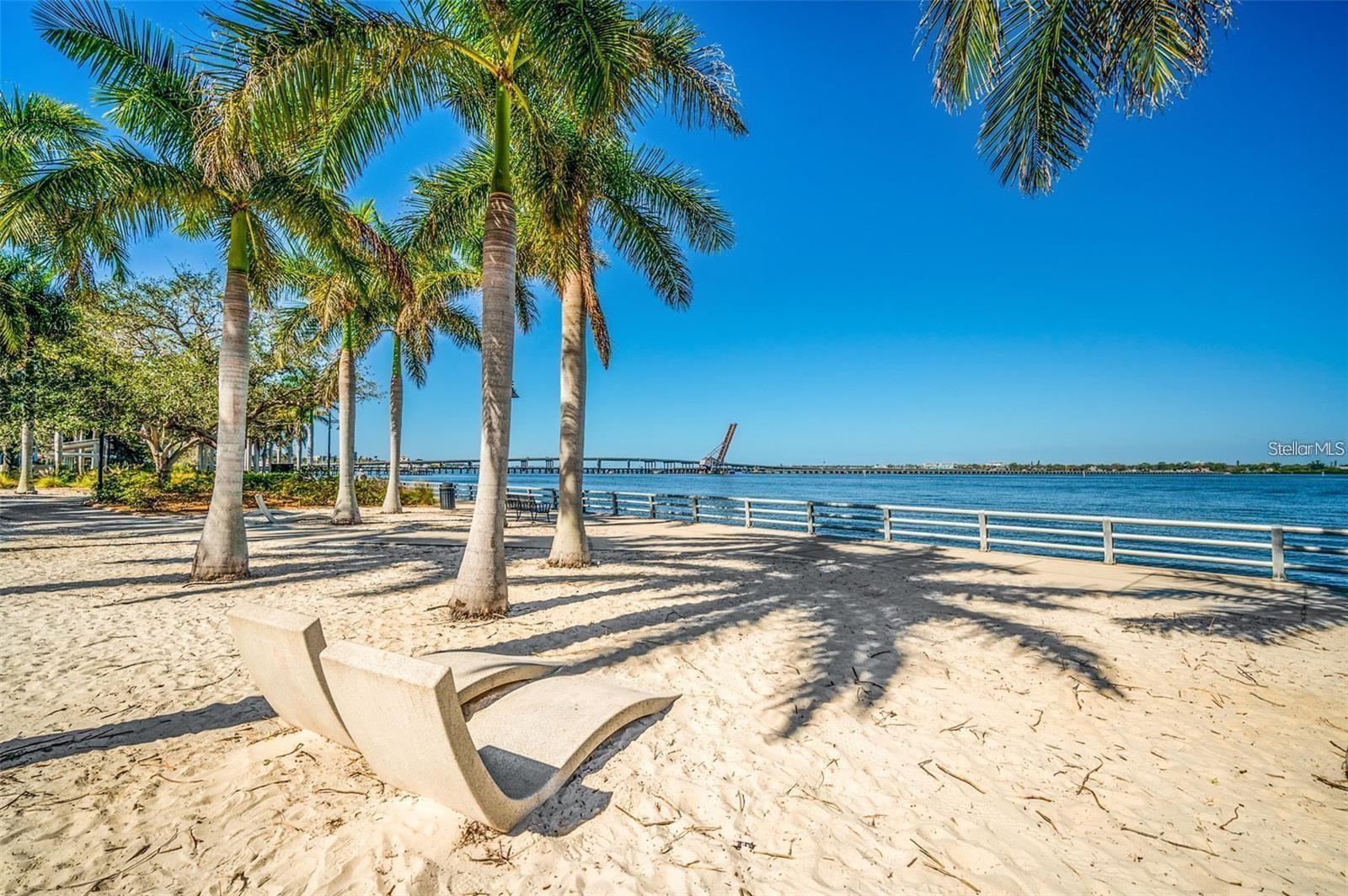 2022 RIVERSIDE DR E, BRADENTON, FL, 34208