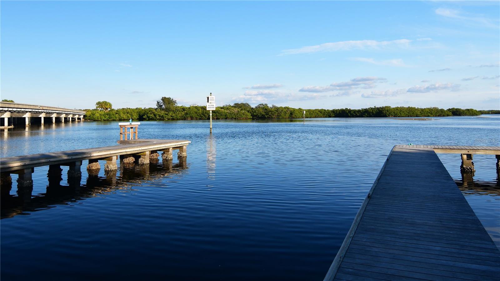 2022 RIVERSIDE DR E, BRADENTON, FL, 34208