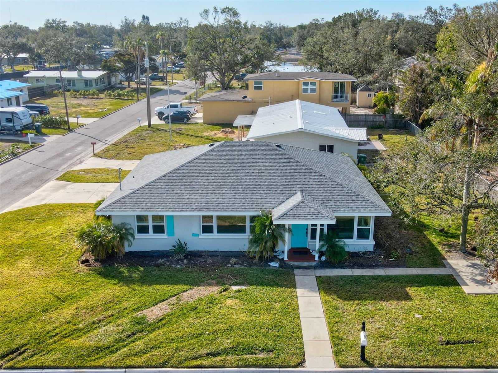 2022 RIVERSIDE DR E, BRADENTON, FL, 34208