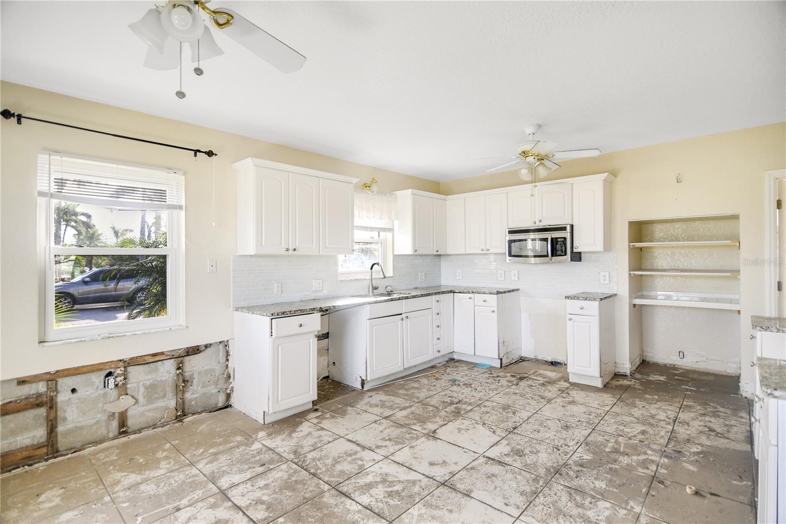 2022 RIVERSIDE DR E, BRADENTON, FL, 34208