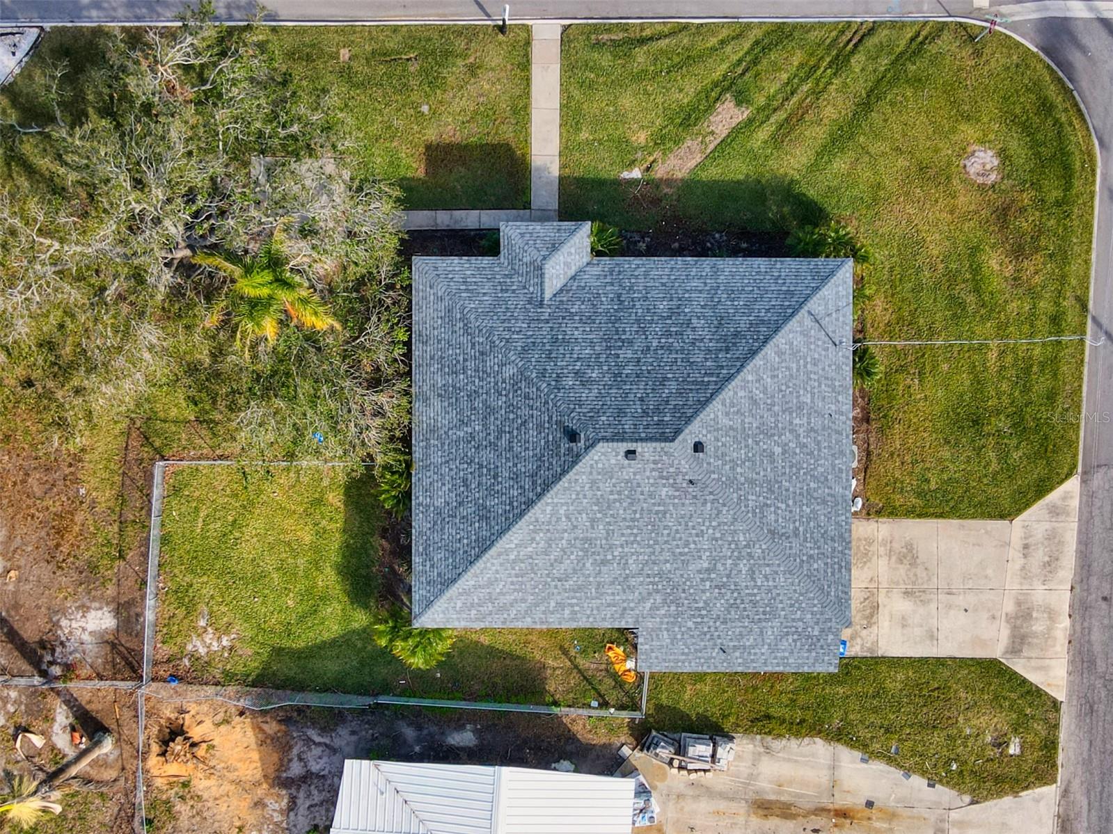 2022 RIVERSIDE DR E, BRADENTON, FL, 34208