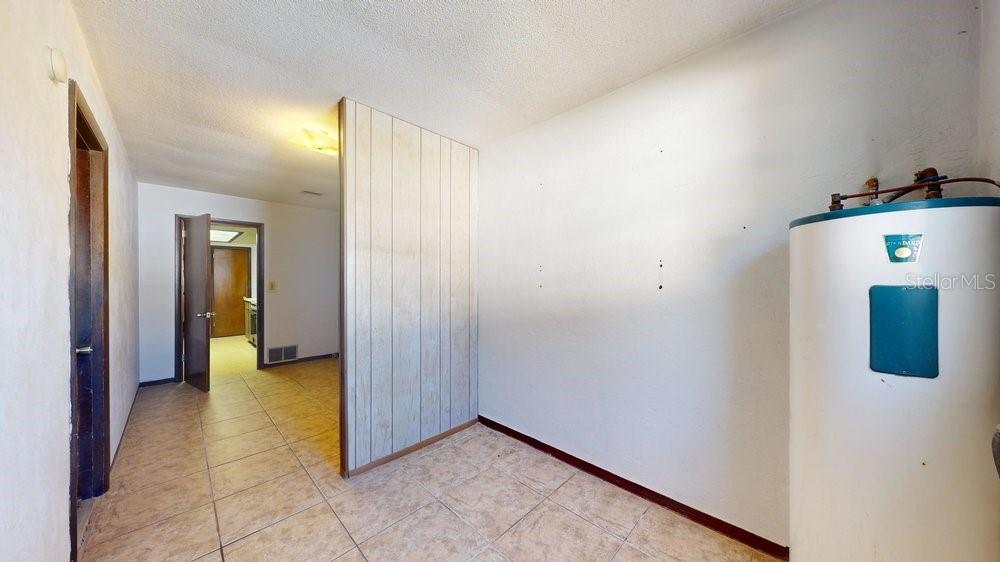 2050 ANNE CIR, SOUTH DAYTONA, FL, 32119