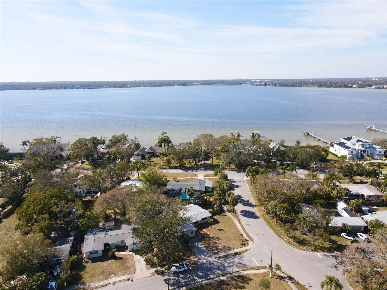 400 COUNTRY CLUB DR, OLDSMAR, FL, 34677