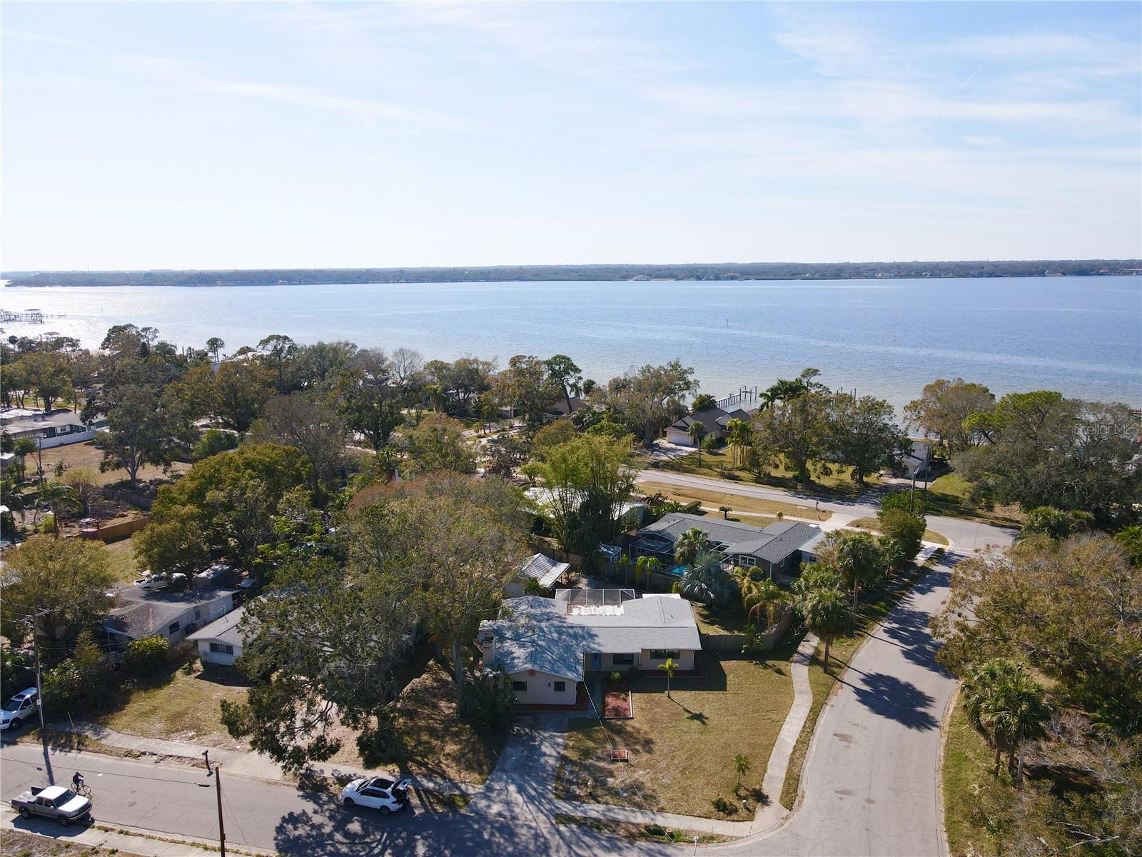 400 COUNTRY CLUB DR, OLDSMAR, FL, 34677