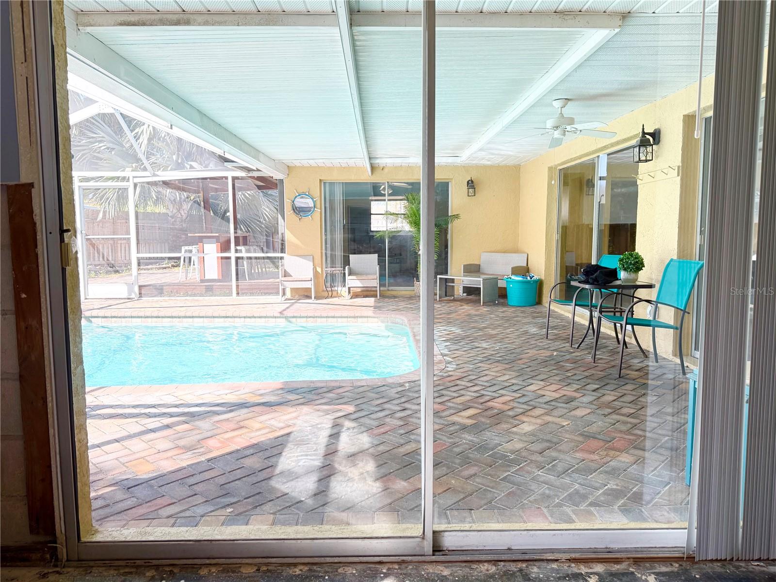 400 COUNTRY CLUB DR, OLDSMAR, FL, 34677
