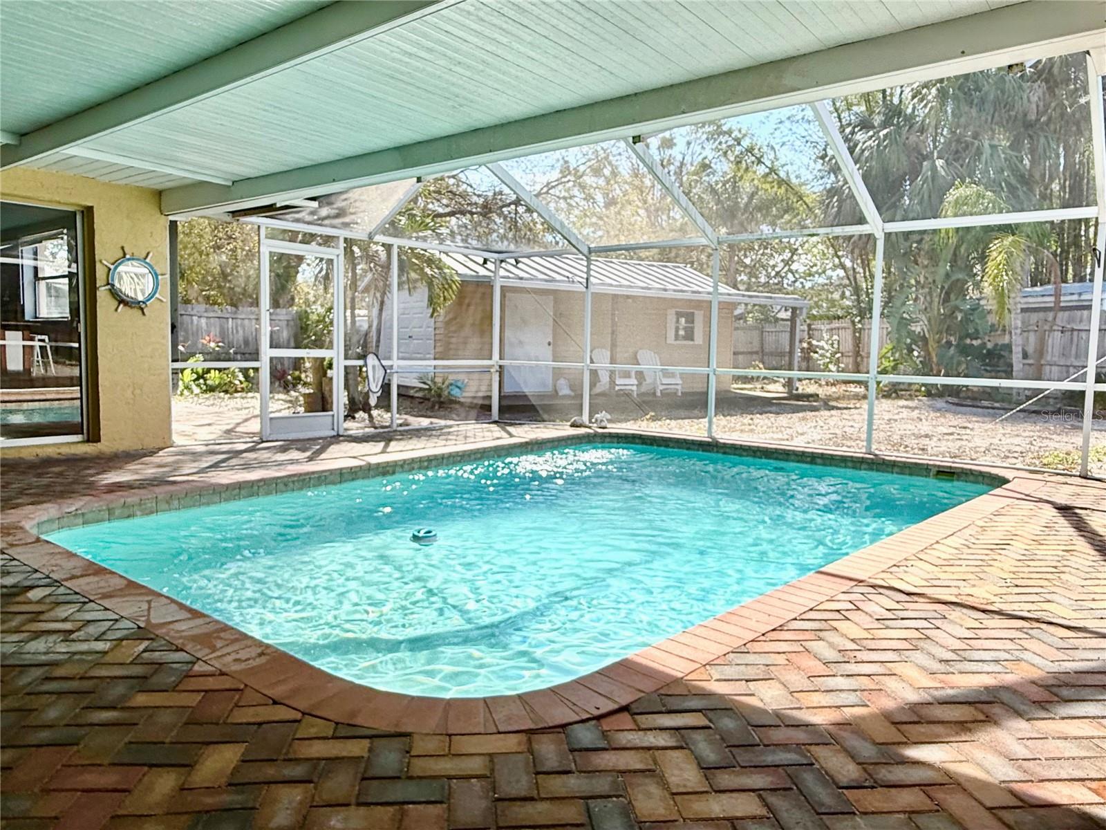 400 COUNTRY CLUB DR, OLDSMAR, FL, 34677