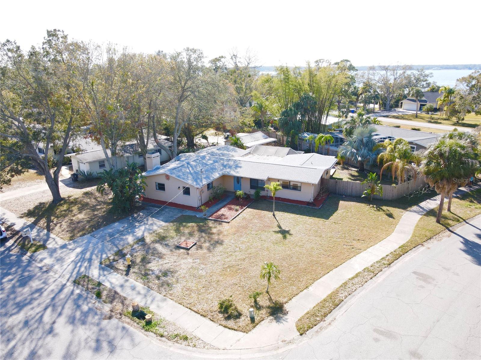 400 COUNTRY CLUB DR, OLDSMAR, FL, 34677