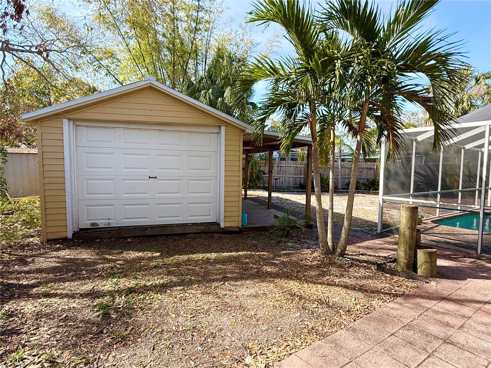 400 COUNTRY CLUB DR, OLDSMAR, FL, 34677