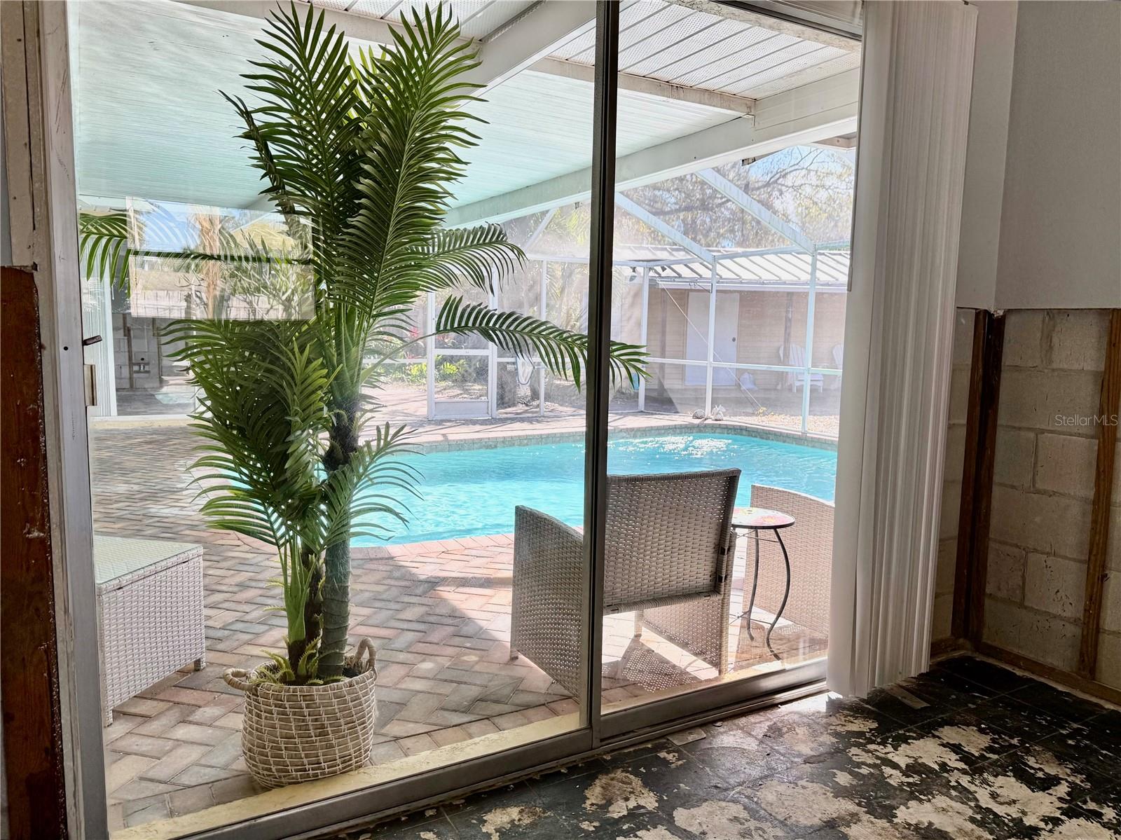 400 COUNTRY CLUB DR, OLDSMAR, FL, 34677