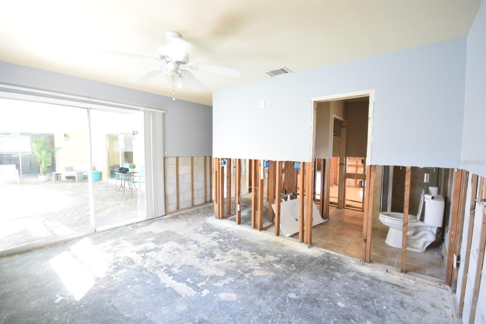 400 COUNTRY CLUB DR, OLDSMAR, FL, 34677