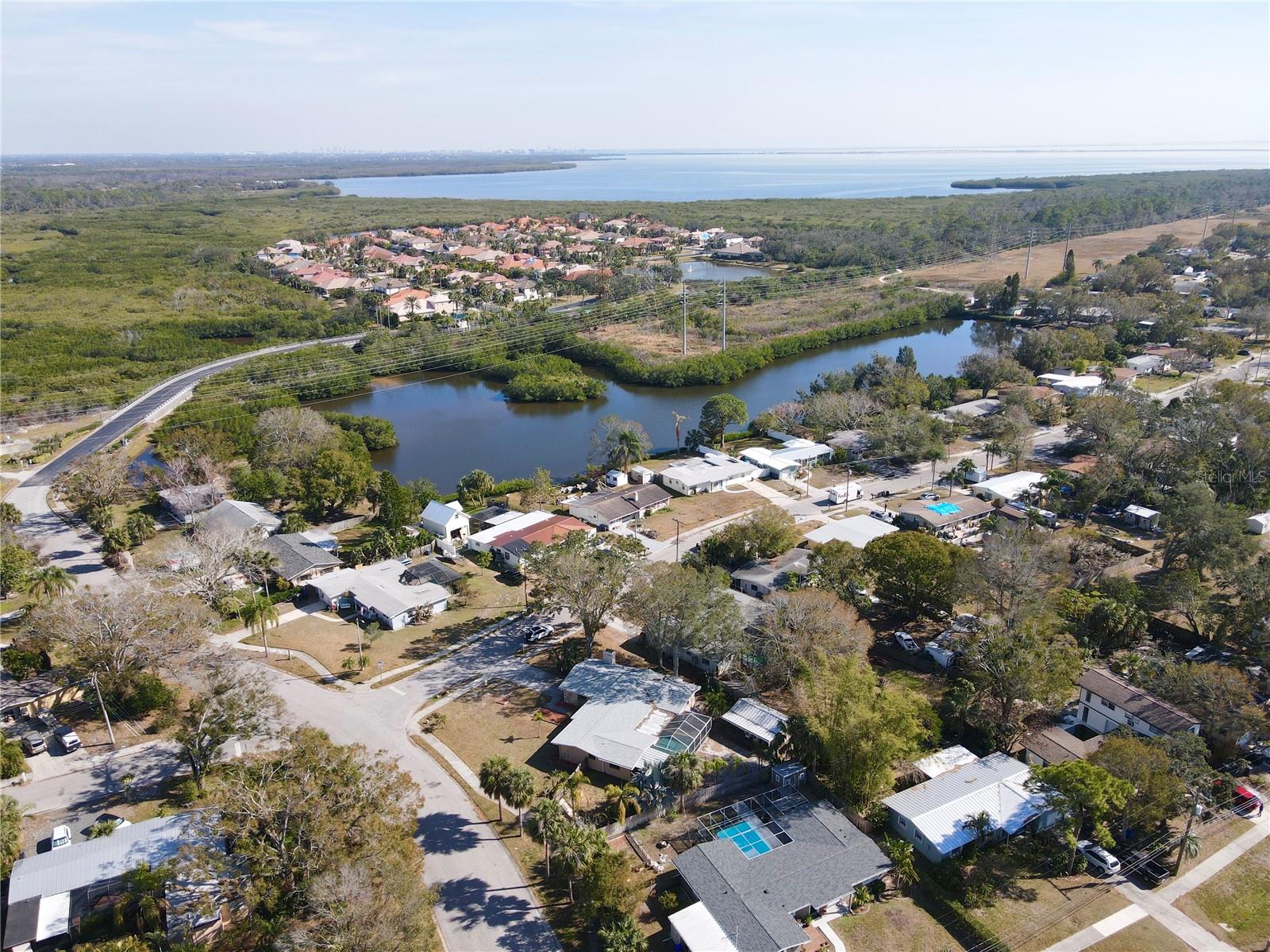 400 COUNTRY CLUB DR, OLDSMAR, FL, 34677