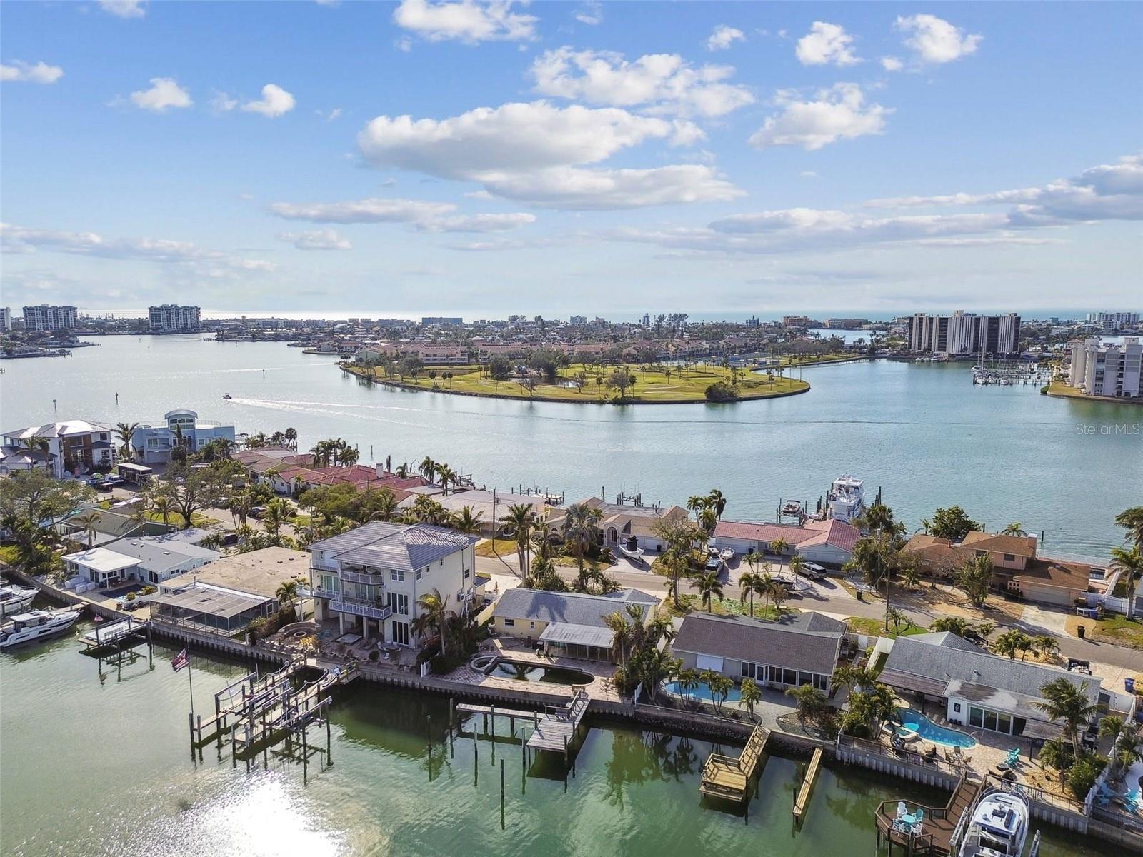 8114 CAUSEWAY BLVD S, ST PETERSBURG, FL, 33707