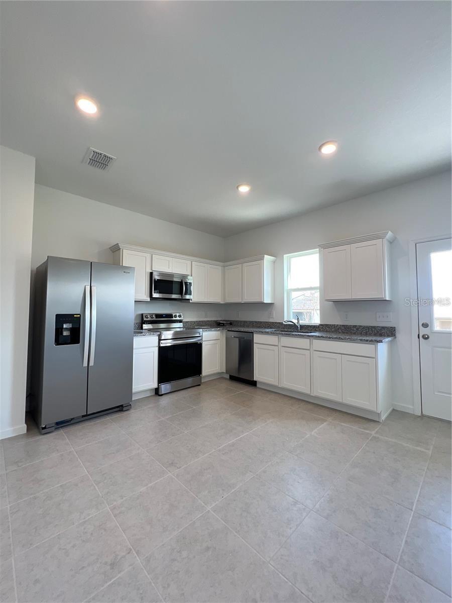 2212 BEAR PEAK RD, MINNEOLA, FL, 34715