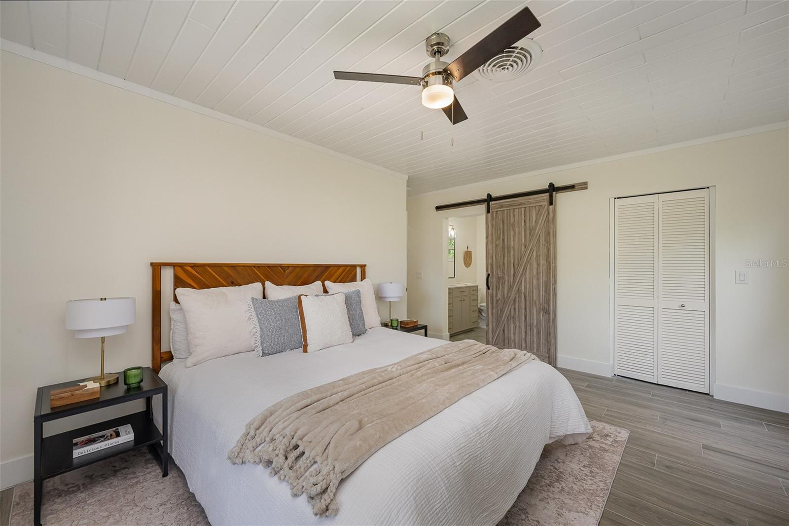 60 VENETIAN WAY, INDIAN HARBOUR BEACH, FL, 32937