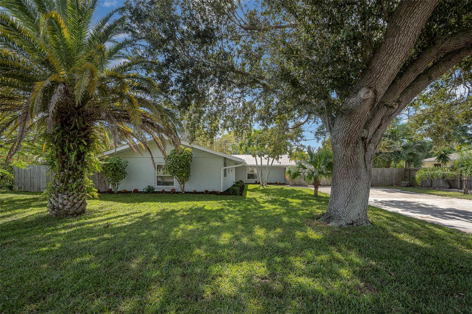60 VENETIAN WAY, INDIAN HARBOUR BEACH, FL, 32937