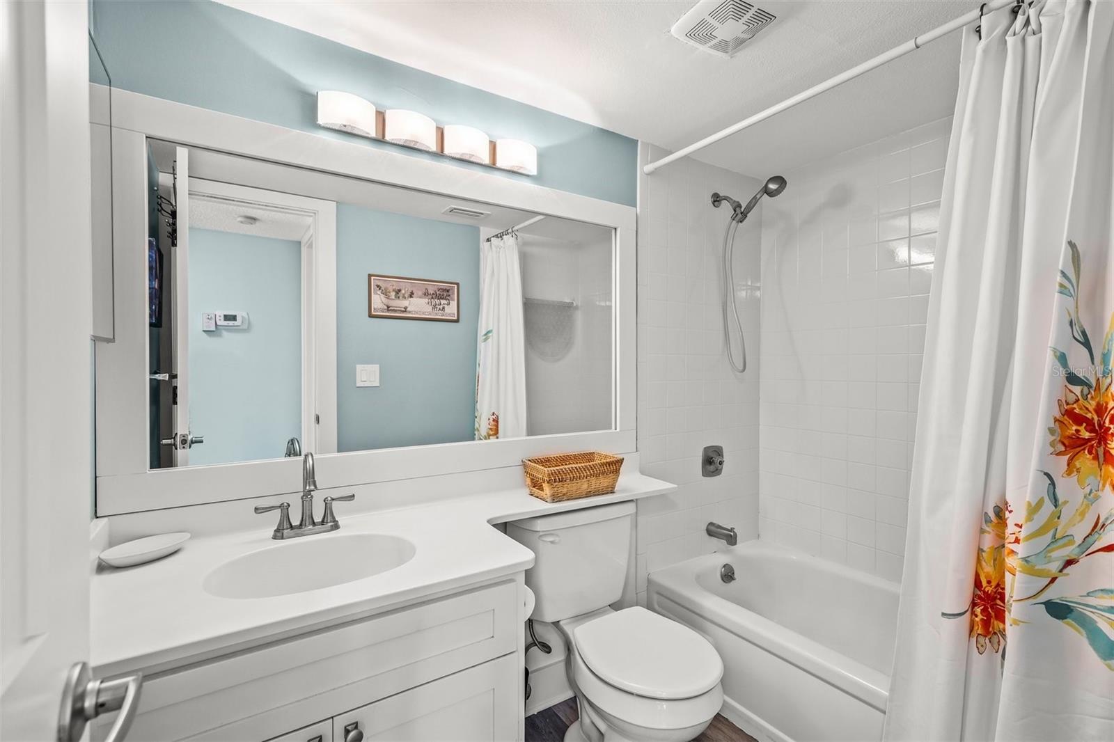 6202 MIDNIGHT PASS RD #201, SARASOTA, FL, 34242