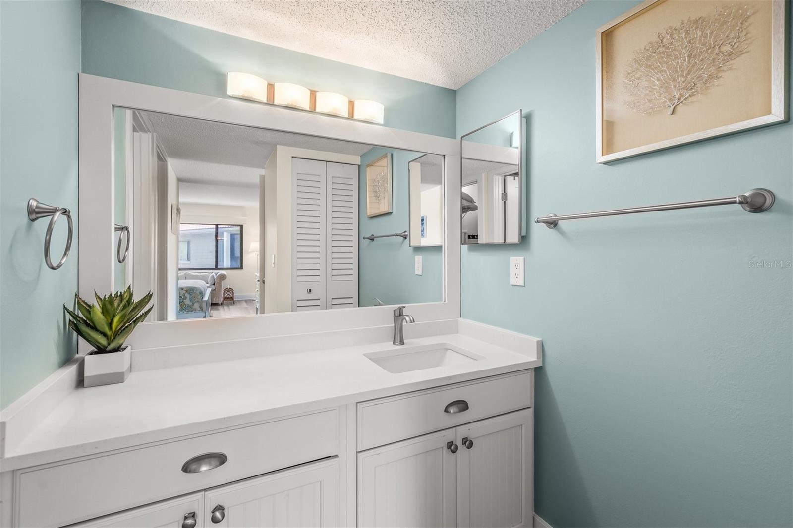 6202 MIDNIGHT PASS RD #201, SARASOTA, FL, 34242