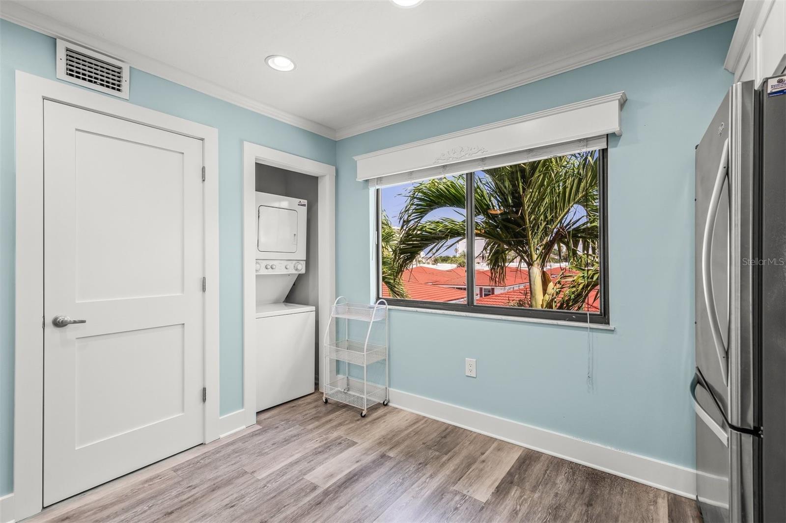 6202 MIDNIGHT PASS RD #201, SARASOTA, FL, 34242