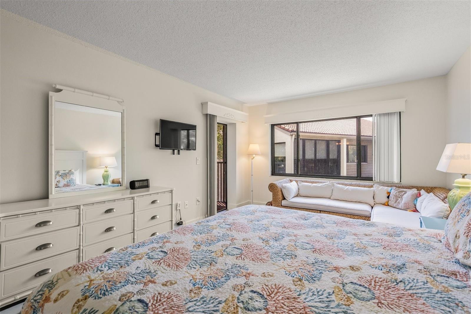 6202 MIDNIGHT PASS RD #201, SARASOTA, FL, 34242