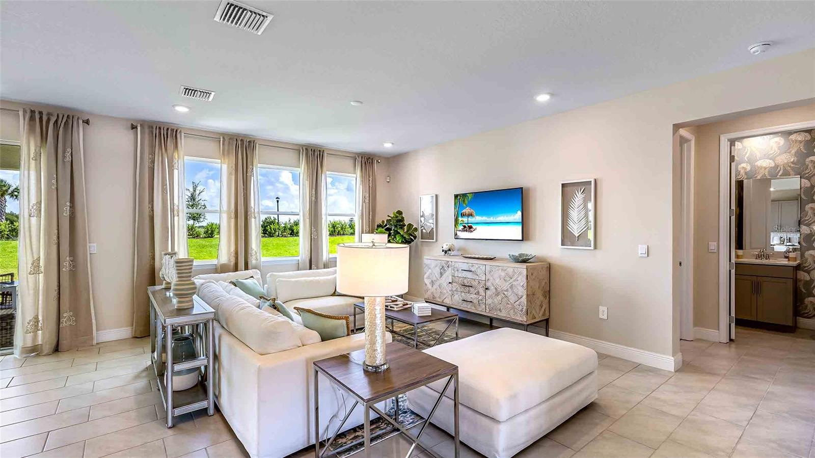 17921 TAVERNSIDE TRL, LAKEWOOD RANCH, FL, 34211