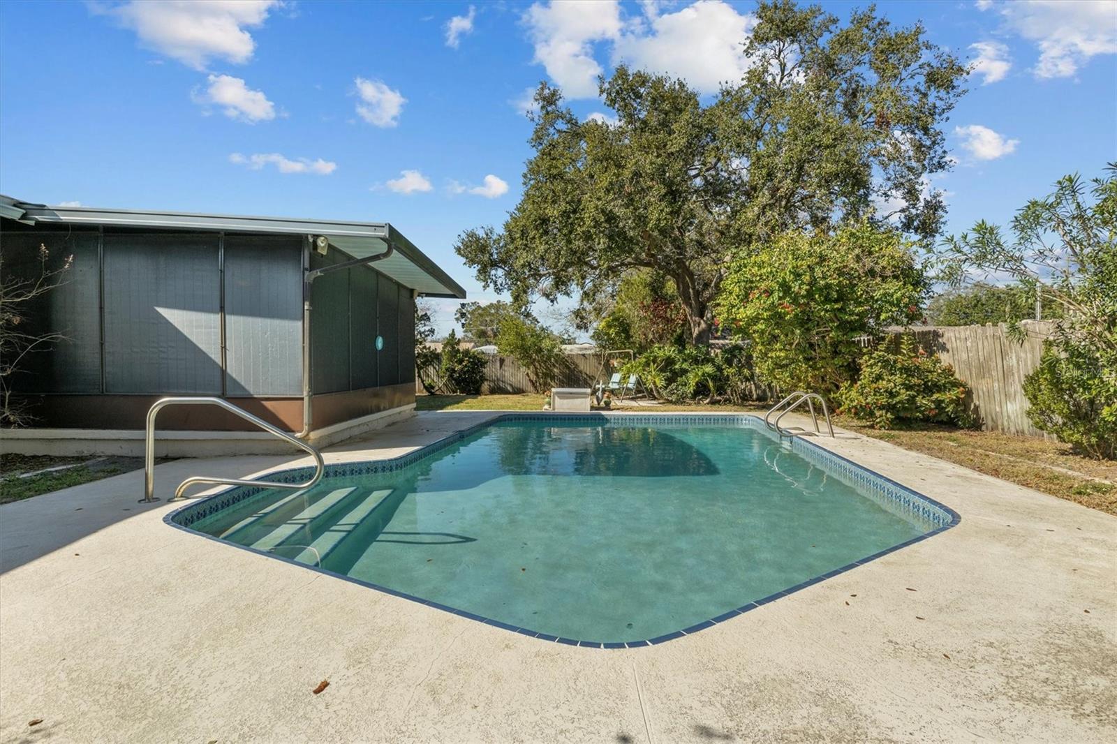412 HILLCREST DR SE, WINTER HAVEN, FL, 33884