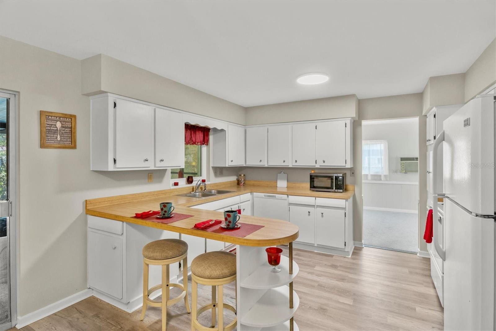 412 HILLCREST DR SE, WINTER HAVEN, FL, 33884