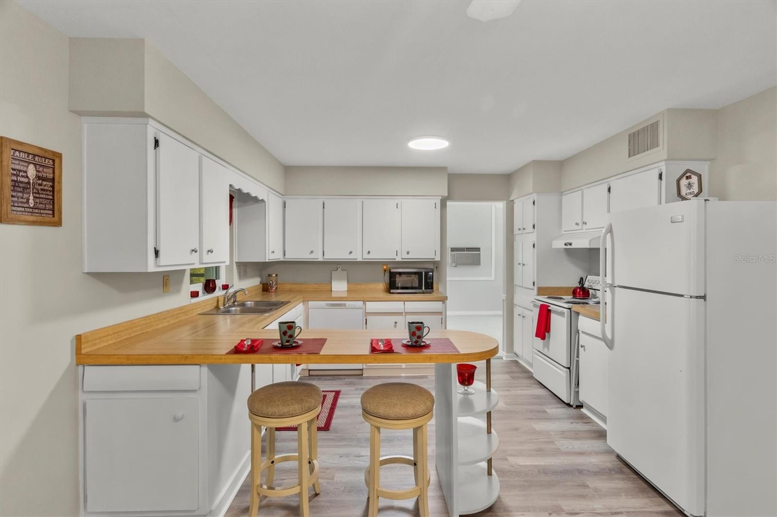 412 HILLCREST DR SE, WINTER HAVEN, FL, 33884